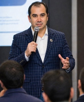 yo-charla.jpg